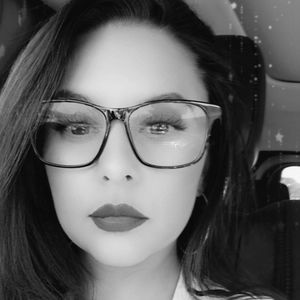 Meet your Posher, Briana